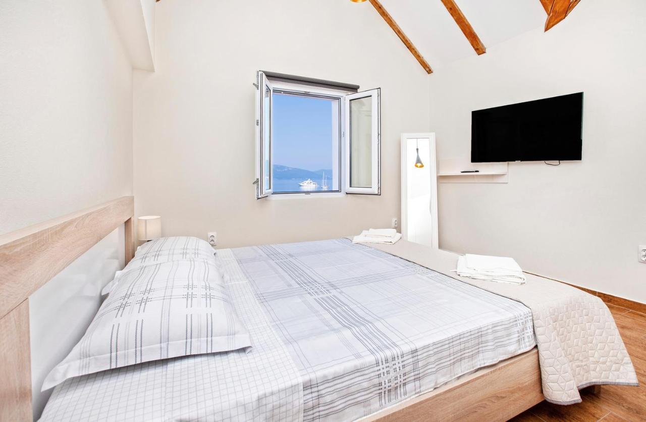 Apartments Isja Tivat Luaran gambar