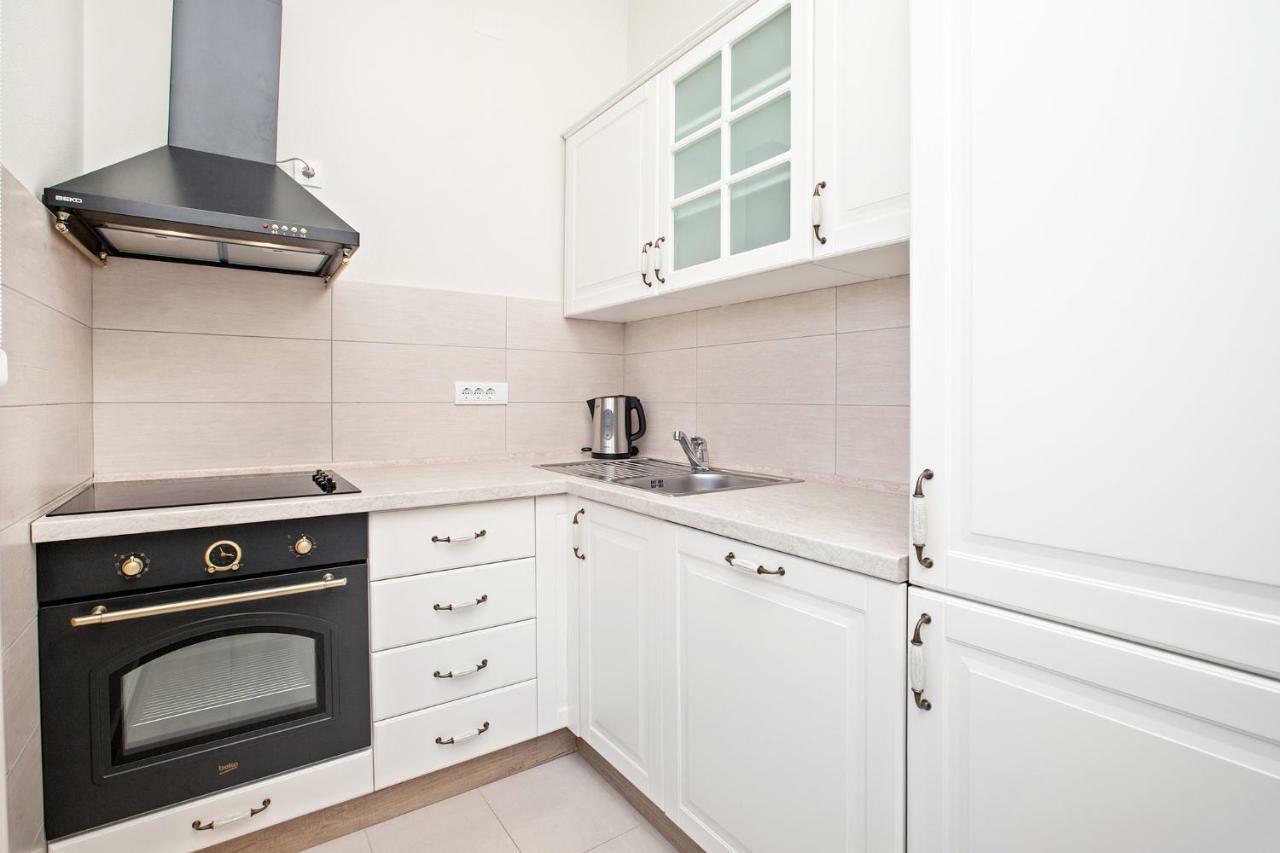 Apartments Isja Tivat Luaran gambar