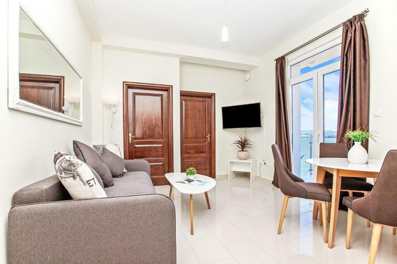 Apartments Isja Tivat Luaran gambar